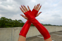 Load image into Gallery viewer, DayDreamz Gloves - Red